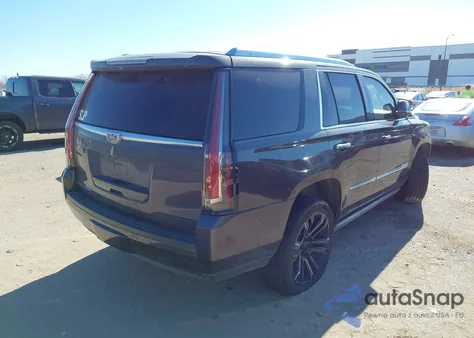 2016 Cadillac Escalade Premium Collection z USA, uszkodzony, nr VIN 1GYS4CKJ3GR145599